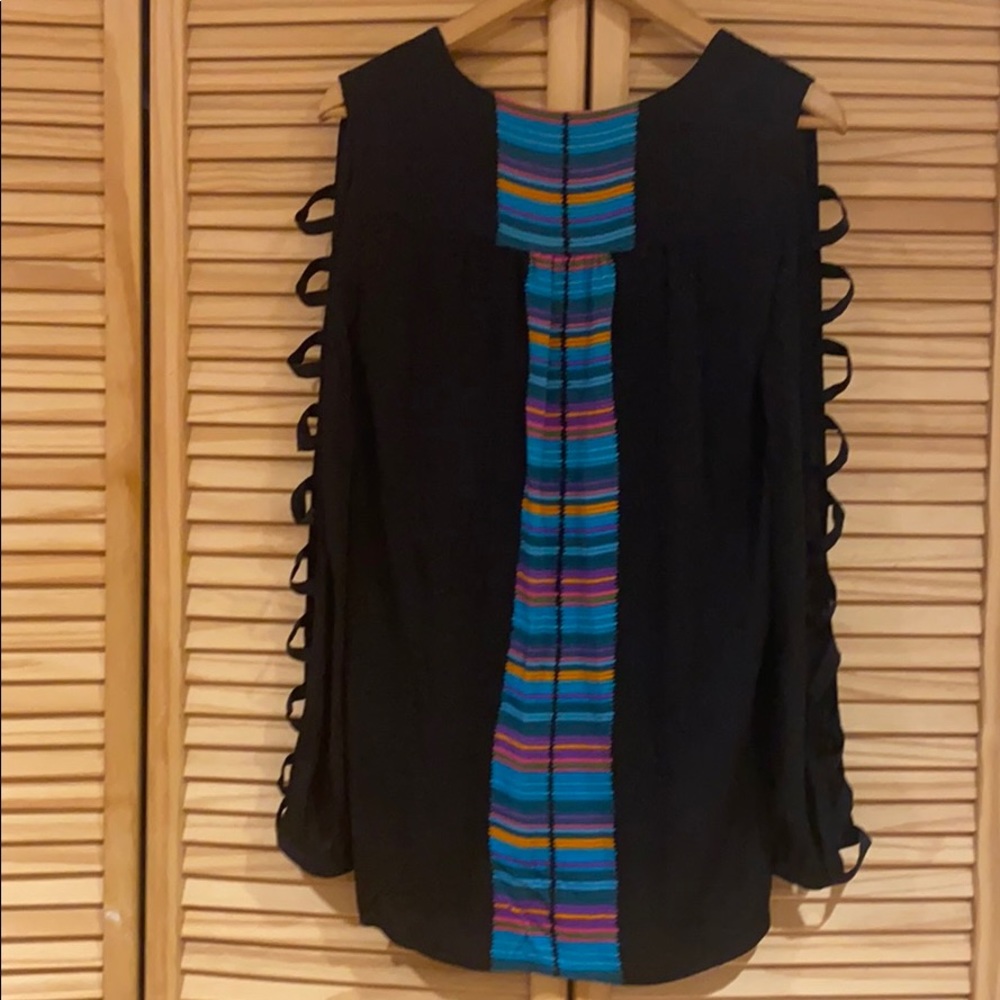 Top - Picture 2 of 3